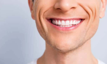 Dental Hygiene at Work: 6 Tips for a Healthy Smile in the Office